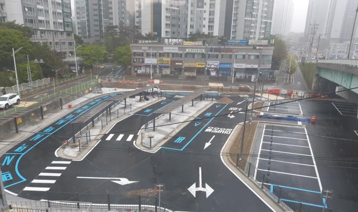 그림입니다.  원본 그림의 이름: KakaoTalk_20230420_104118557_06.jpg  원본 그림의 크기: 가로 1382pixel, 세로 1037pixel